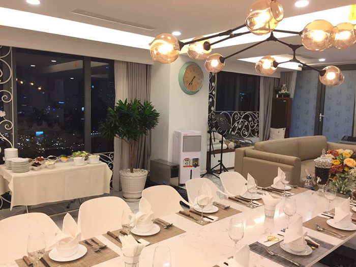 Amigo Grill Restaurant at 55-57 Nguyen Hue Str, Dist 1, HCM City