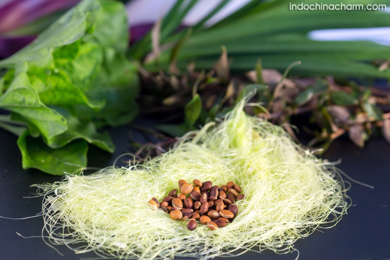 Fresh ingredients make the good noodle!