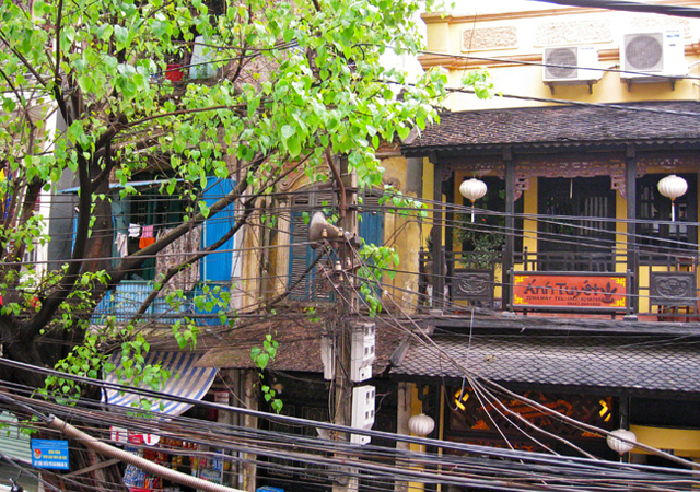 Anh Tuyet Restaurant at 22 Ma May Street, Hanoi Old Quarter