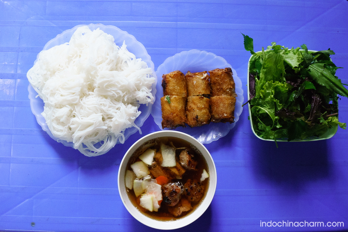 Rice noodles with barbecue pork "Bun Cha" - The most wanted Hanoi street food