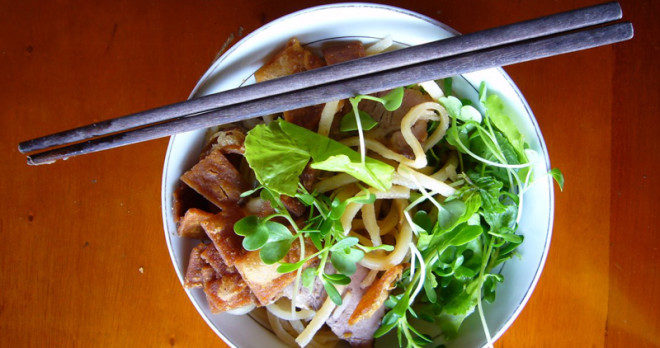 Cao Lau - a kind of noodles to try in Hoi An food tour