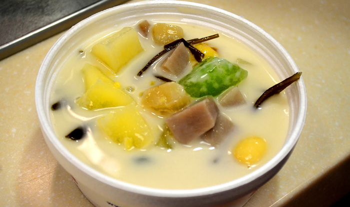 Sweet gruel of potato, taro, and cassava (Chè Bà Ba)