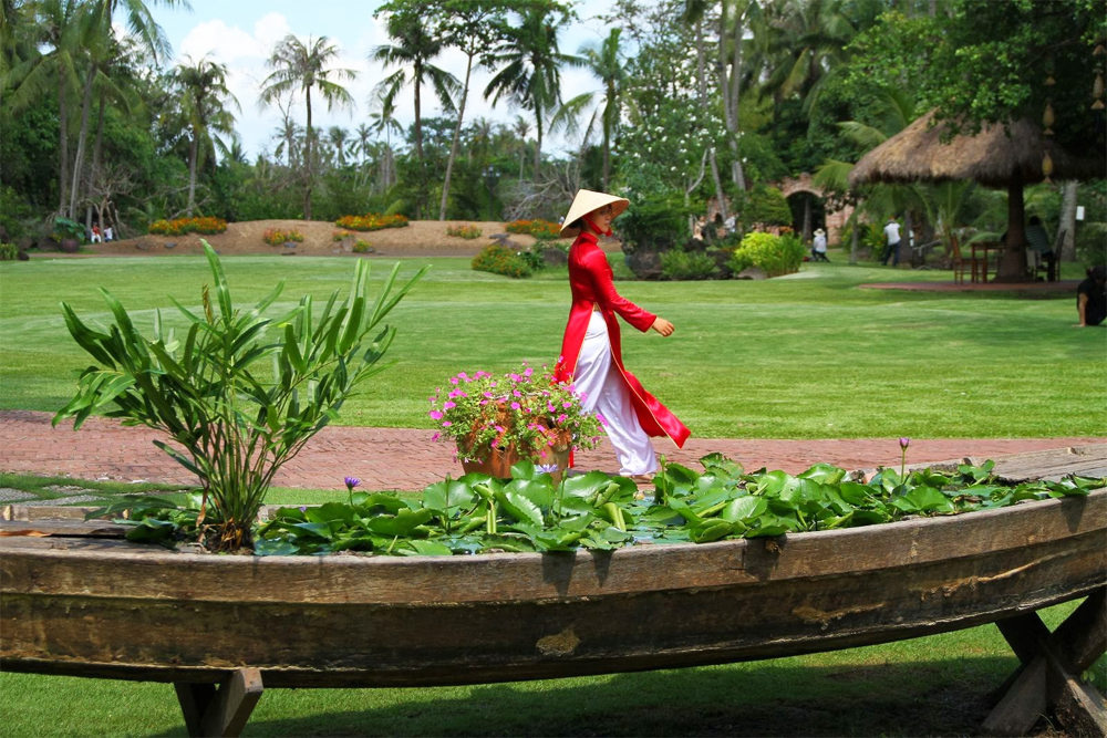 Binh Quoi Tourist Village is a good place to set-up gala dinner for Incentive groups