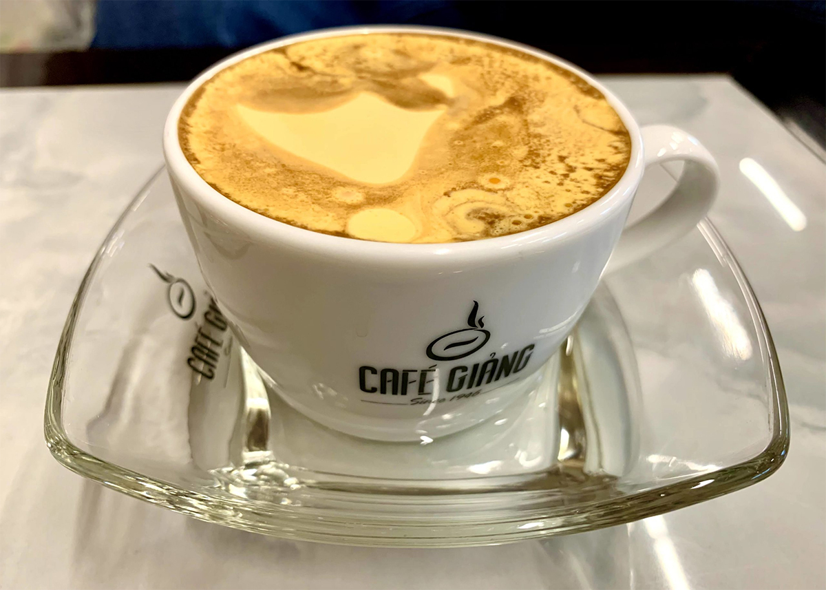 Ca Phe Trung Hanoi: Giang Egg Coffee