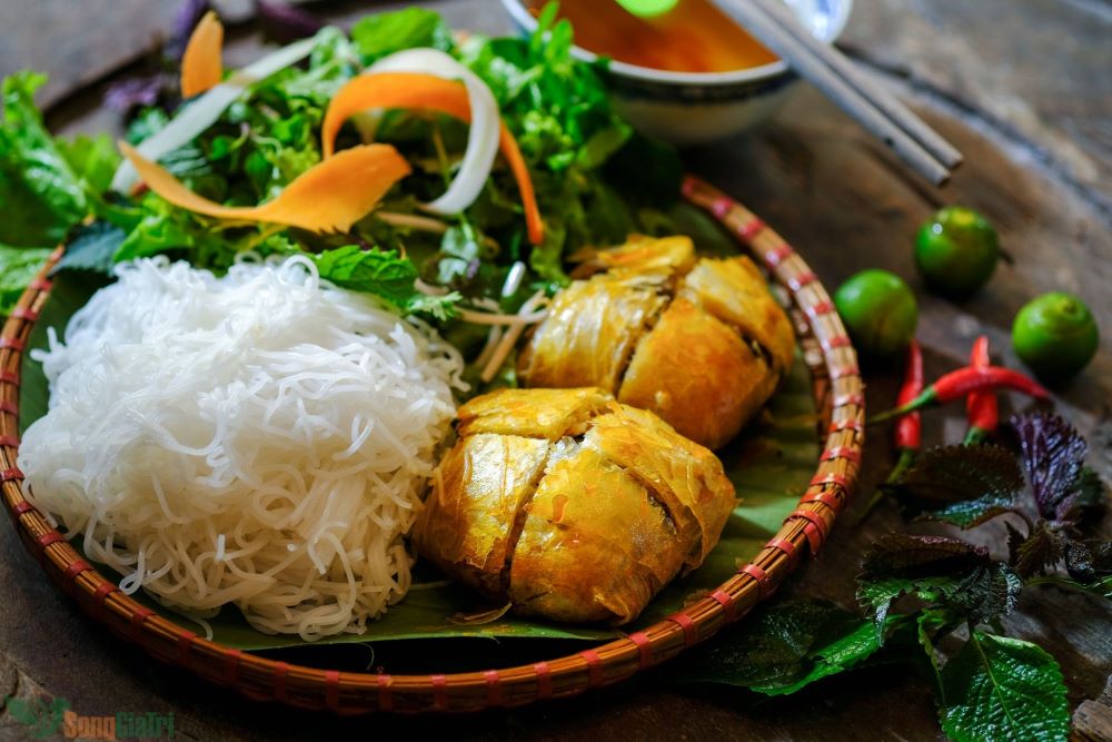 Vietnamese fried spring rolls