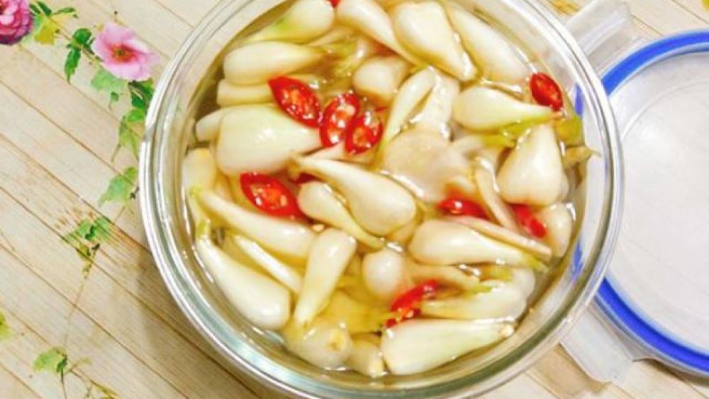 Pickled onions (Hành muối)