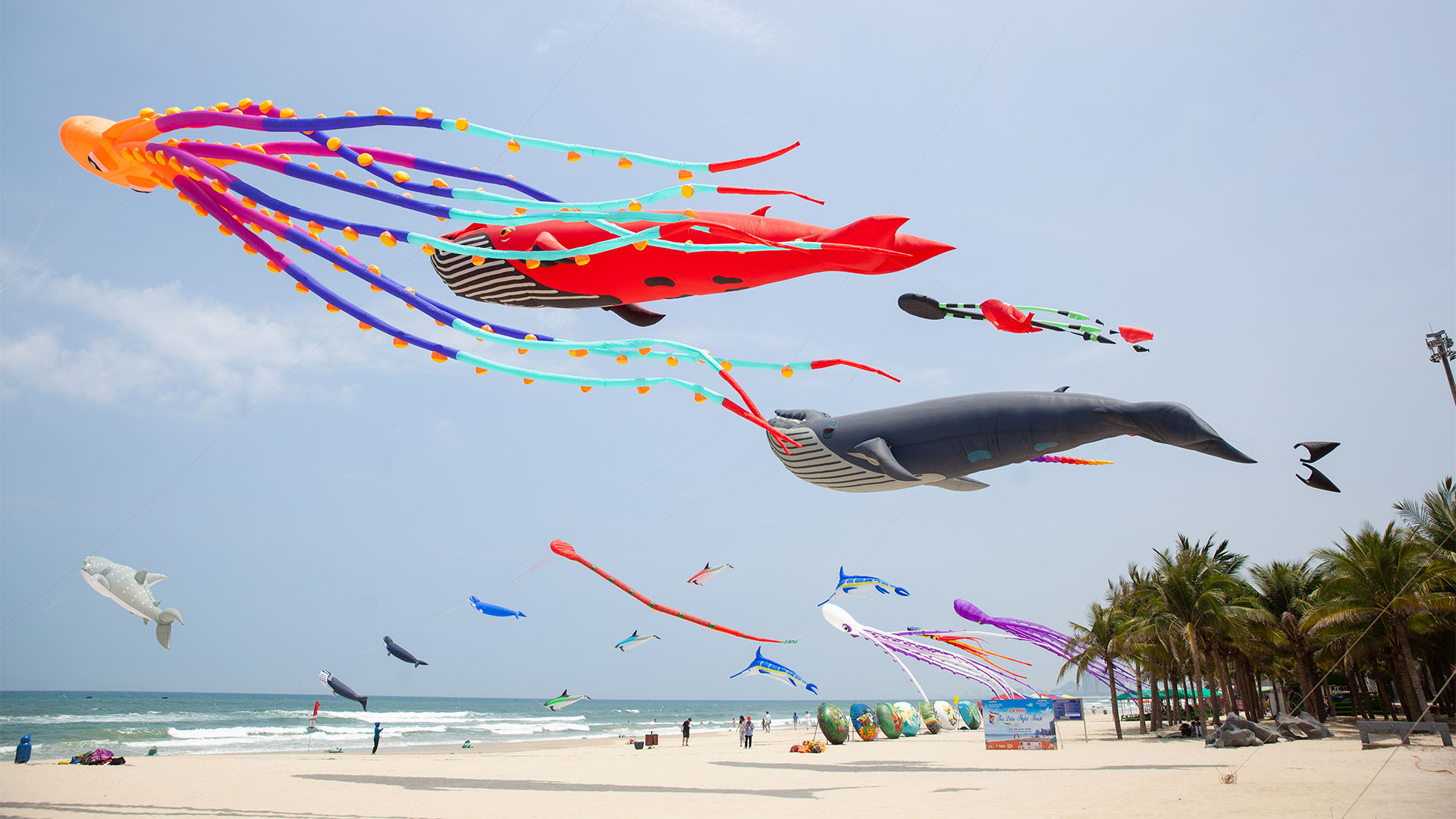 Destinations for Autralian Tourists - Da Nang Beach