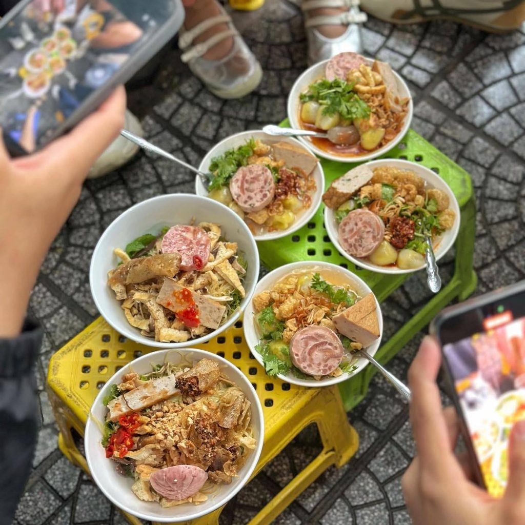 Destinations for Autralian Tourists - Hue Street Food Tour